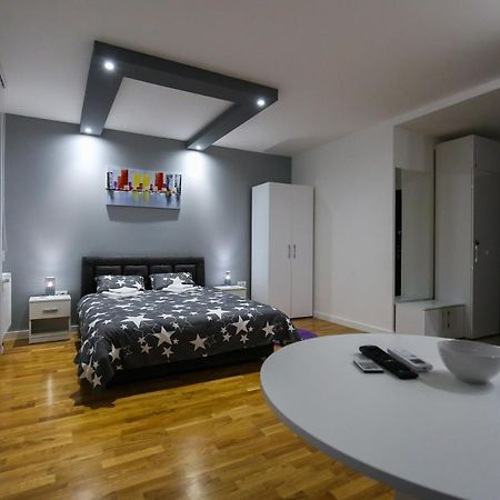 Manirosi 3 Apartman ซูโบติกา ภายนอก รูปภาพ