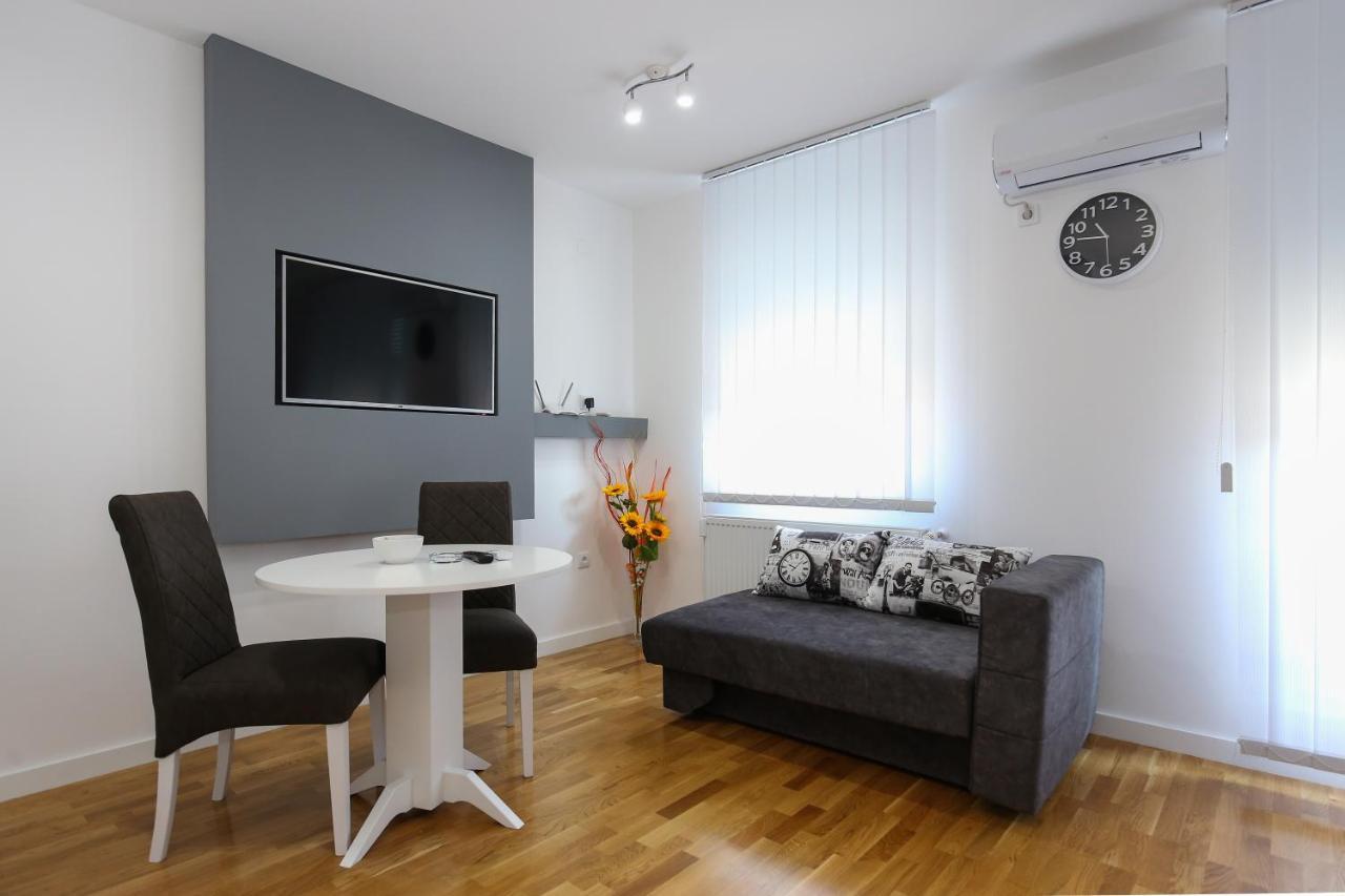 Manirosi 3 Apartman ซูโบติกา ภายนอก รูปภาพ