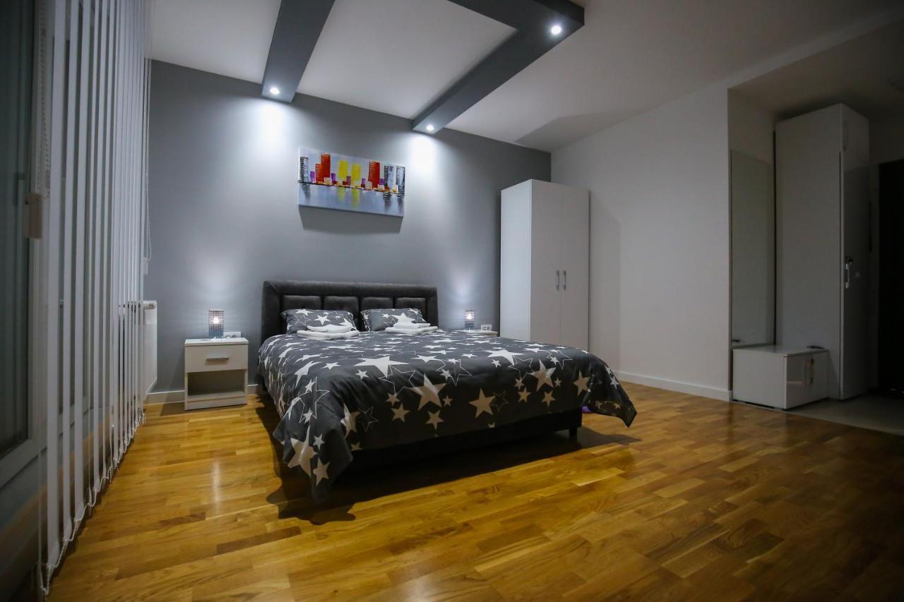 Manirosi 3 Apartman ซูโบติกา ภายนอก รูปภาพ