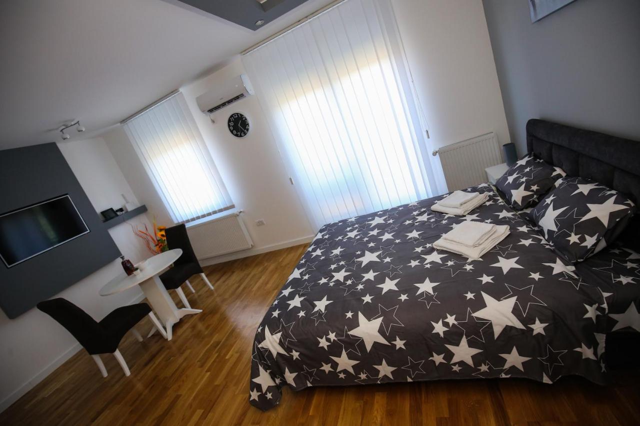 Manirosi 3 Apartman ซูโบติกา ภายนอก รูปภาพ